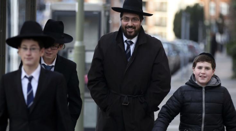 Jewish business rules. That's how they make a lot of money!