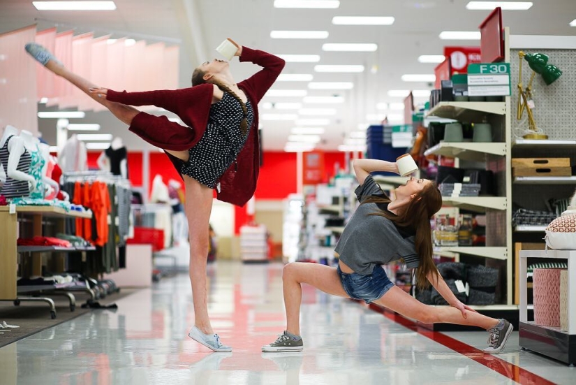 Jóvenes bailarinas en las calles de Dallas