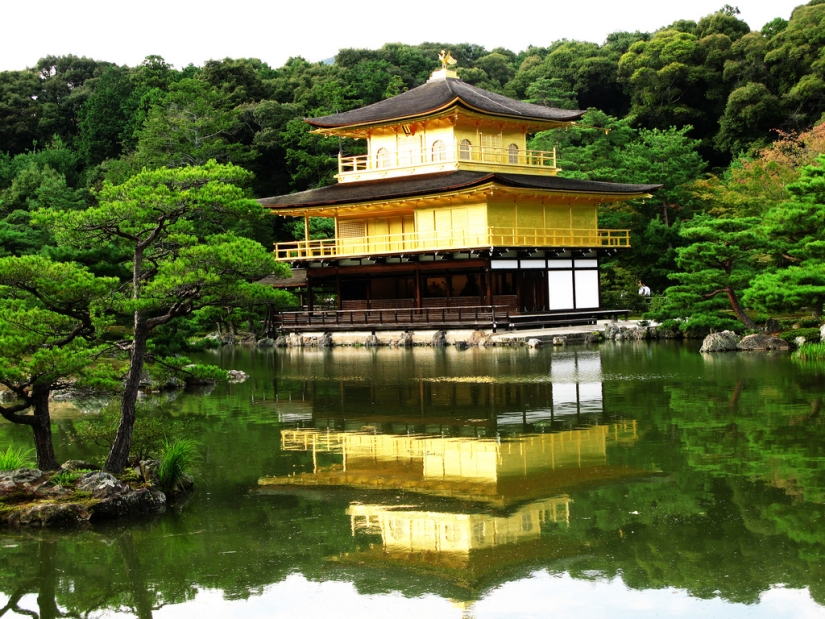 Kinkaku-ji Golden Pavilion Kinkaku-ji Golden Pavilion