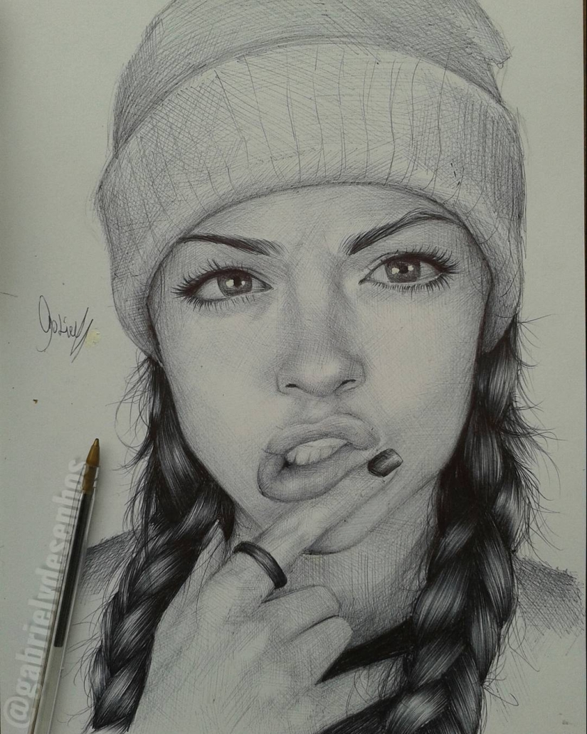 La artista brasileña crea increíblemente realista y emocional de los retratos en lápiz