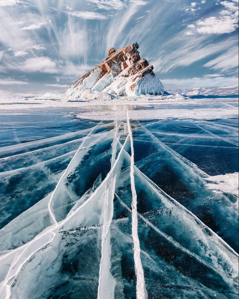 La belleza del frío Baikal: 30 increíbles fotos de Kristina Makeeva La belleza del frío Baikal: 30 increíbles fotos de Kristina Makeeva