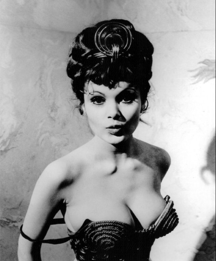 La belleza que salvó al mundo con Bond: la novia de "Agente 007", la encantadora Madeleine Smith La belleza que salvó al mundo con Bond: la novia de "Agente 007", la encantadora Madeleine Smith