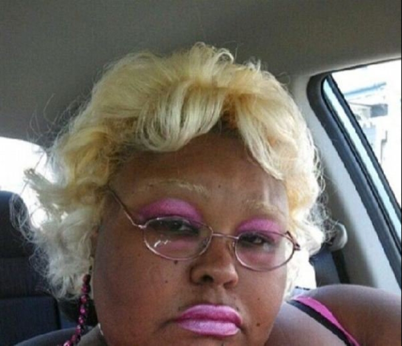 La belleza, que vana confianza de su estilista, y ahora con fuerza a arrepentir