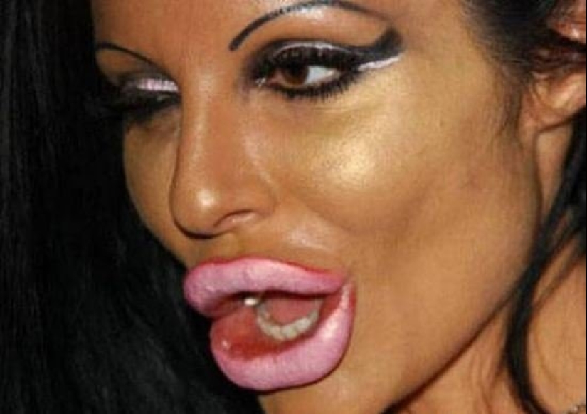 La belleza, que vana confianza de su estilista, y ahora con fuerza a arrepentir