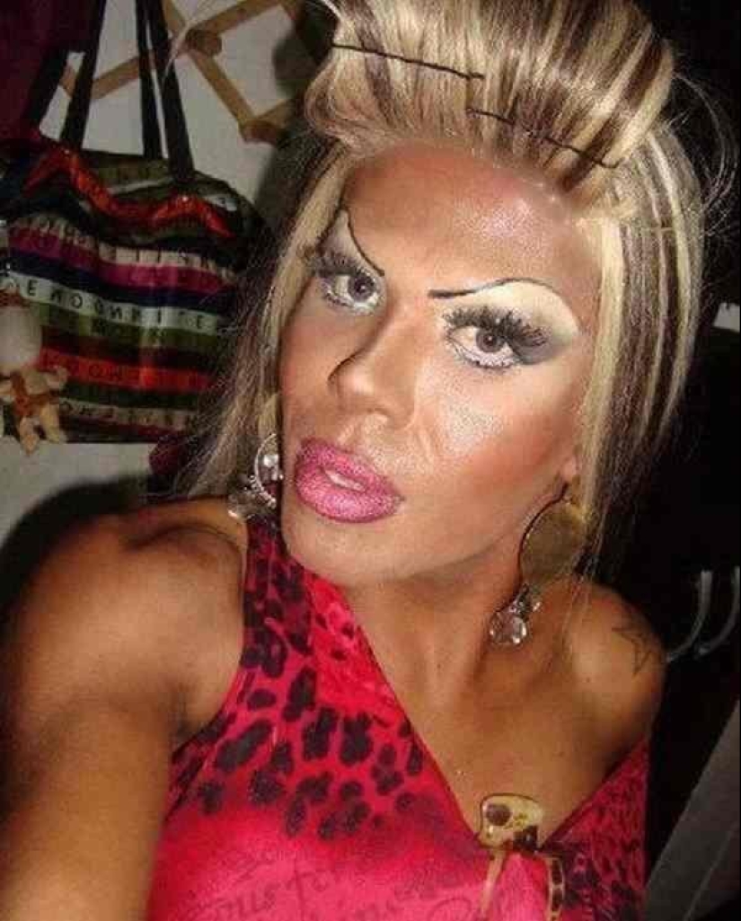 La belleza, que vana confianza de su estilista, y ahora con fuerza a arrepentir