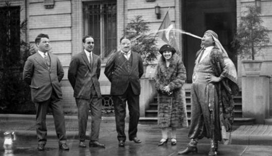 La fuente humana de Hadji Ali: la historia de un artista de un género desagradable