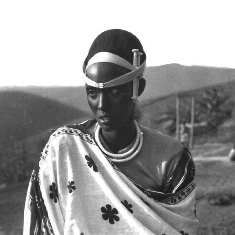 La historia de Rosalie Gicanda, una reina que permaneció con su pueblo hasta el final. La historia de Rosalie Gicanda, una reina que permaneció con su pueblo hasta el final.