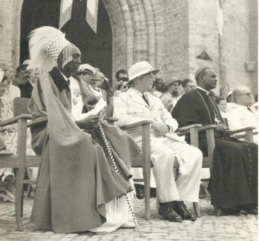 La historia de Rosalie Gicanda, una reina que permaneció con su pueblo hasta el final. La historia de Rosalie Gicanda, una reina que permaneció con su pueblo hasta el final.