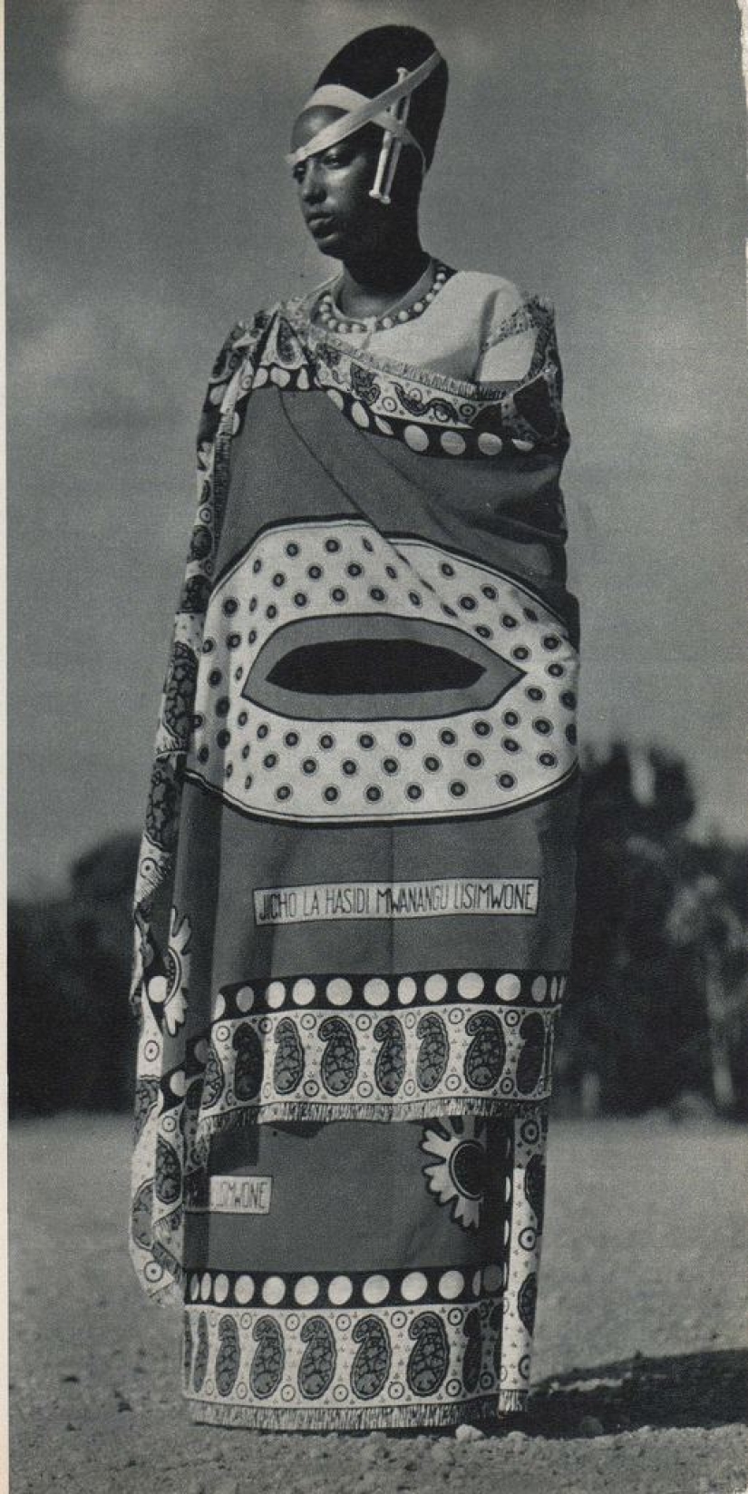 La historia de Rosalie Gicanda, una reina que permaneció con su pueblo hasta el final. La historia de Rosalie Gicanda, una reina que permaneció con su pueblo hasta el final.