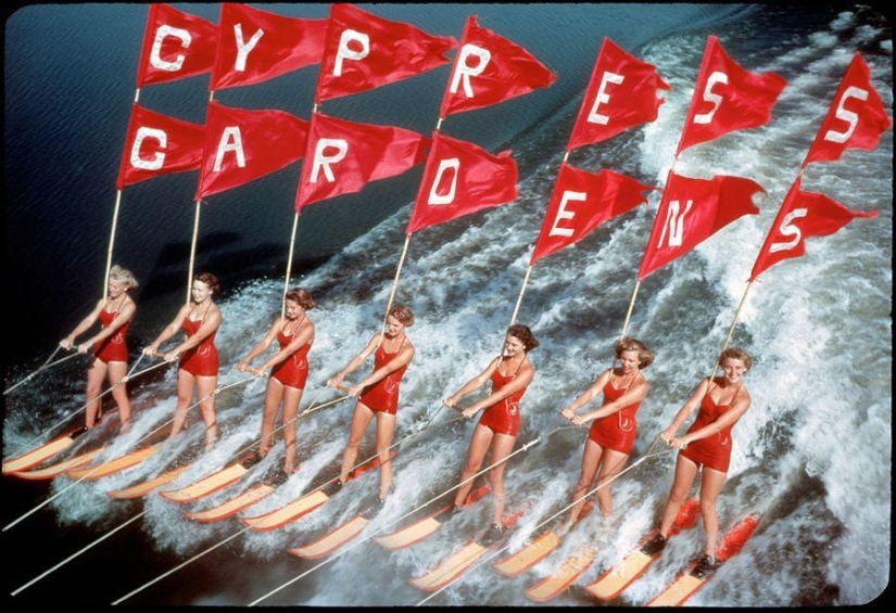 "La imagen del Paraíso terrenal" de la playa de historia de los EE.UU. en color