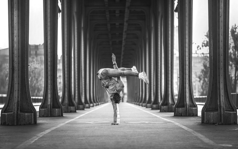 La magia de bailar con la metrópoli: una magnífica serie de fotos de gimnastas y bailarines de Dimitri Rulland La magia de bailar con la metrópoli: una magnífica serie de fotos de gimnastas y bailarines de Dimitri Rulland