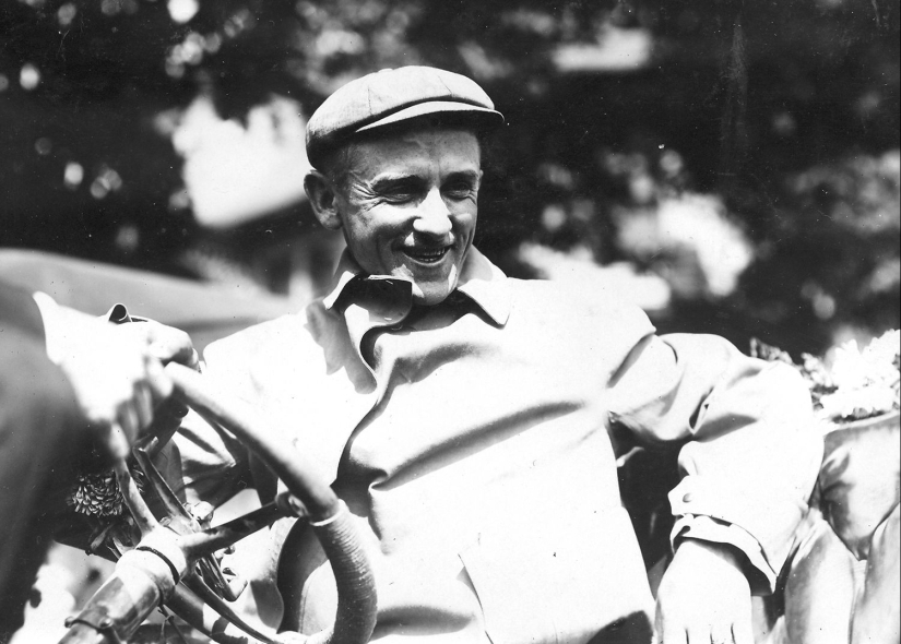 La mayor carrera de coches de la historia: 20 mil kilómetros en carros con motor La mayor carrera de coches de la historia: 20 mil kilómetros en carros con motor