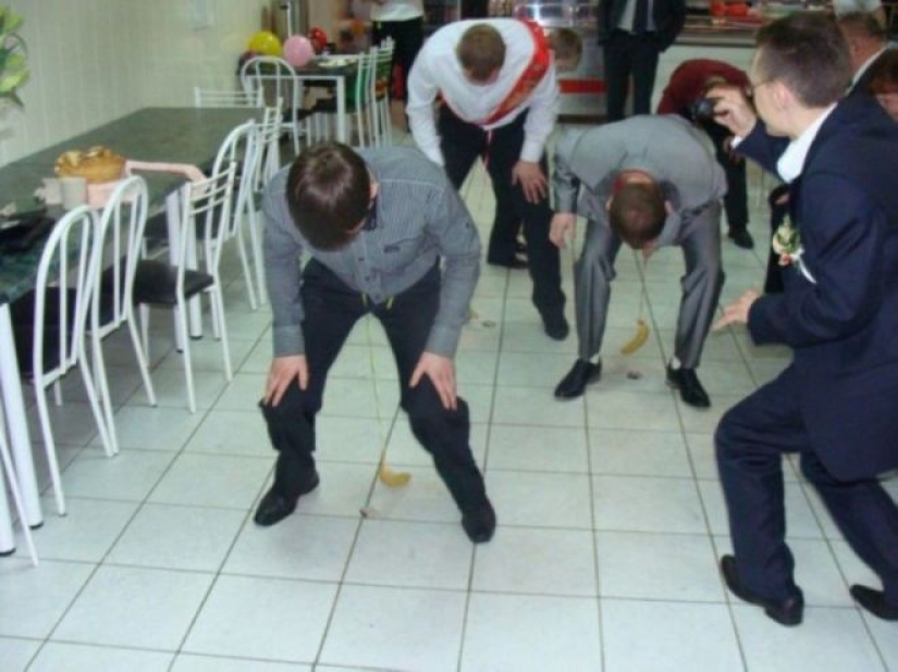 La más extraña de las competiciones en la boda: 25 fotos que todos avergonzado La más extraña de las competiciones en la boda: 25 fotos que todos avergonzado