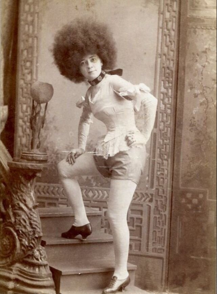 La más hermosa del mundo de las mujeres, falso Circasianos, que se realiza en los circos del siglo 19 La más hermosa del mundo de las mujeres, falso Circasianos, que se realiza en los circos del siglo 19