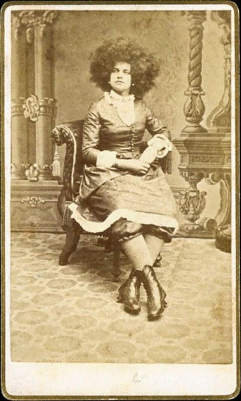 La más hermosa del mundo de las mujeres, falso Circasianos, que se realiza en los circos del siglo 19 La más hermosa del mundo de las mujeres, falso Circasianos, que se realiza en los circos del siglo 19