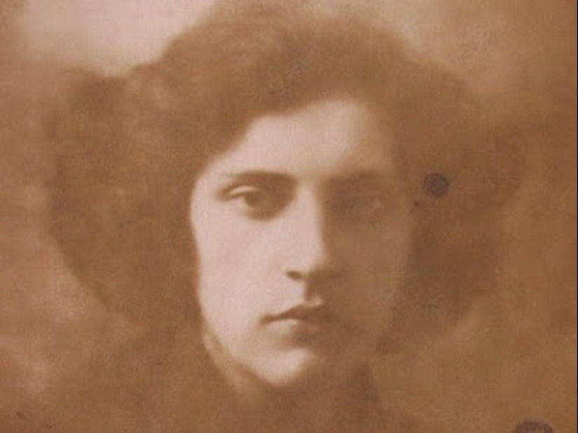 La mujer despiadada-verdugo: por qué todo el mundo tenía miedo de la esposa del comandante Shchors como el fuego La mujer despiadada-verdugo: por qué todo el mundo tenía miedo de la esposa del comandante Shchors como el fuego