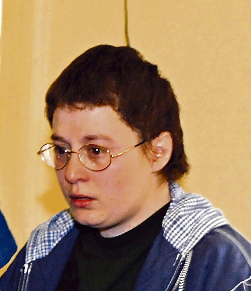 La niña hombre lobo, o cómo un niño de 13 años resultó ser una mujer de 34 años