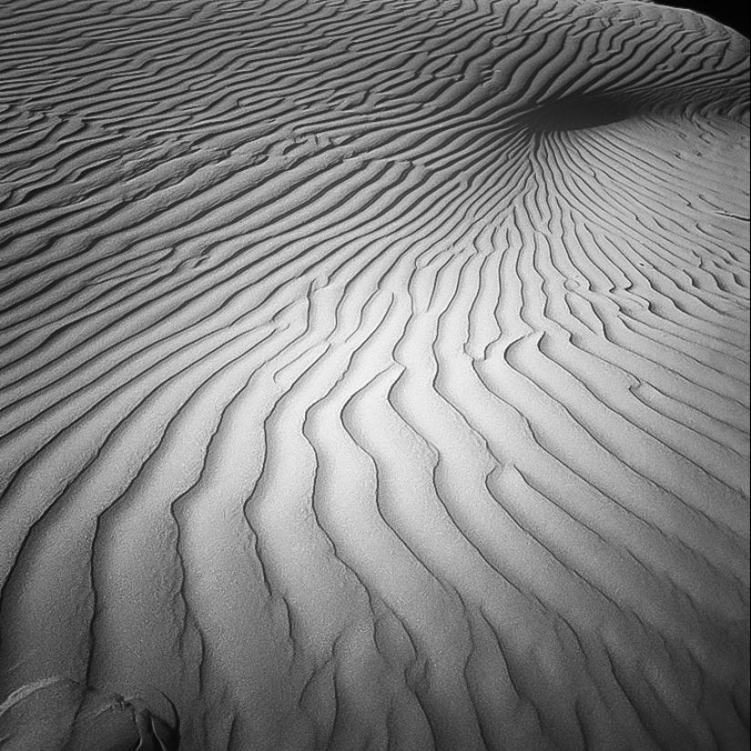 La poesía de la fotografía en blanco y negro en la obra de Hengka Koentjoro