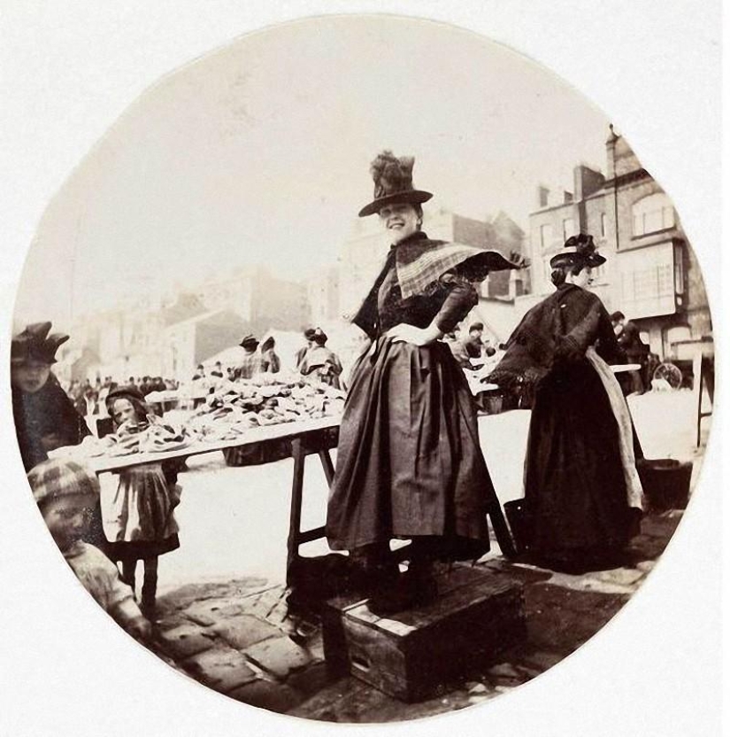 La primera cámara compacta Kodak Nº 1: Instagram del siglo XIX La primera cámara compacta Kodak Nº 1: Instagram del siglo XIX