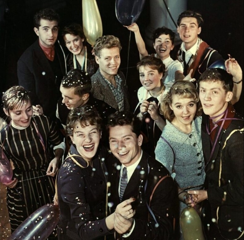 La revista "Ogonek": ilustraciones de la vida Soviética La revista "Ogonek": ilustraciones de la vida Soviética