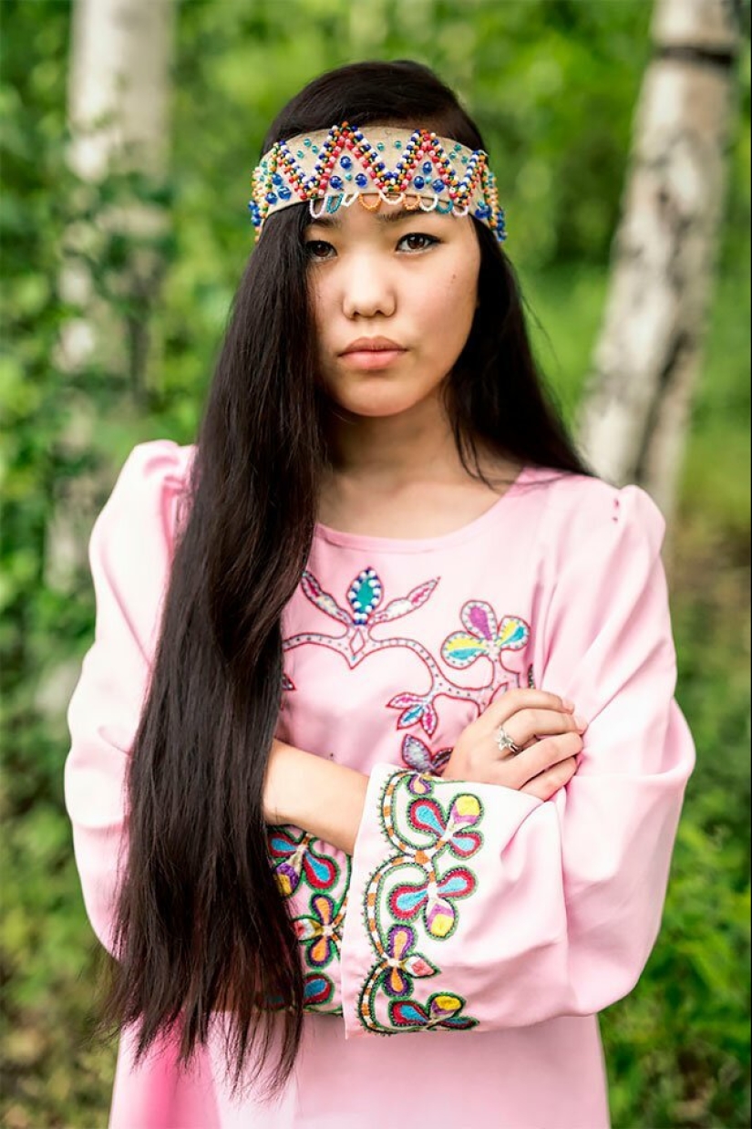 "La Siberia en los rostros": los indígenas de los pueblos Siberianos en la obra de Alejandro Khimushin