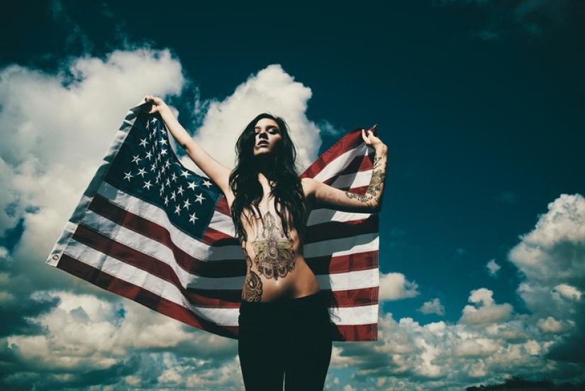 La tentación en cada mirada: retratos eróticos del fotógrafo Michael Tan La tentación en cada mirada: retratos eróticos del fotógrafo Michael Tan