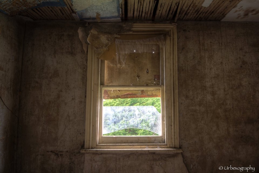 La vista desde ninguna parte: mundo abandonado La vista desde ninguna parte: mundo abandonado