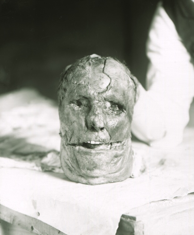 La viuda negra Belle Gunness que mató a sus propios hijos, maridos y amantes de la 42