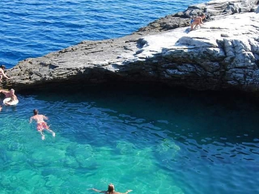 Las 10 más bellas piscinas naturales en el mundo Las 10 más bellas piscinas naturales en el mundo