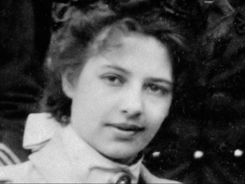 Las 14 oficiales de inteligencia femeninas más bellas de la historia