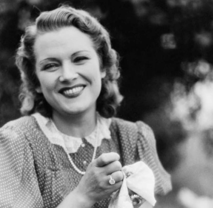 Las 14 oficiales de inteligencia femeninas más bellas de la historia