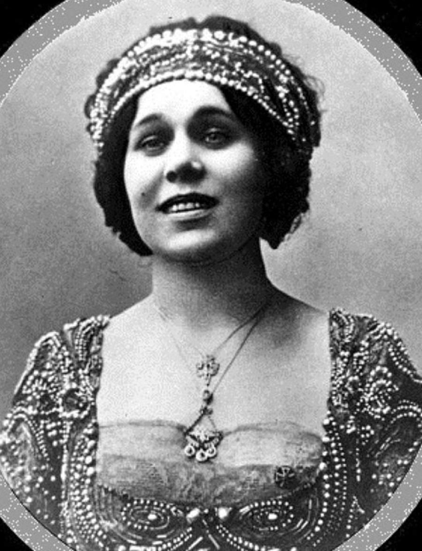 Las 14 oficiales de inteligencia femeninas más bellas de la historia