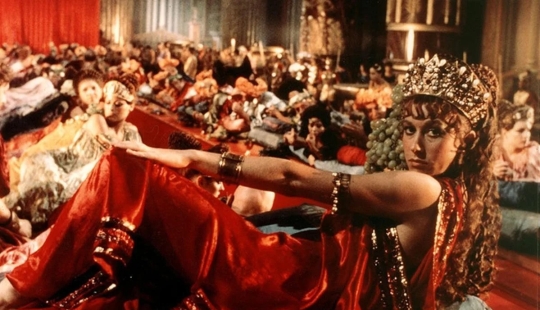 Las 5 mejores películas de Tinto Brass: El erotismo como arte Las 5 mejores películas de Tinto Brass: El erotismo como arte