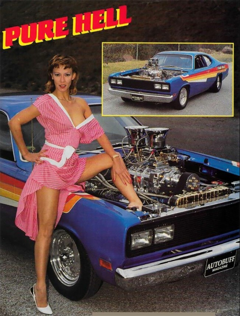 Las niñas y los coches de los 80: una colección de la emblemática revista fotos Autobuff Las niñas y los coches de los 80: una colección de la emblemática revista fotos Autobuff