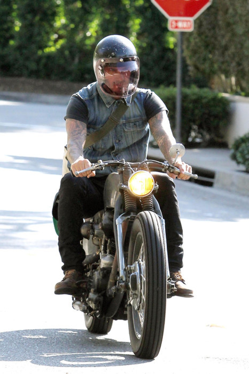 Let's go! Pitt, cher, Gosling and other star riders