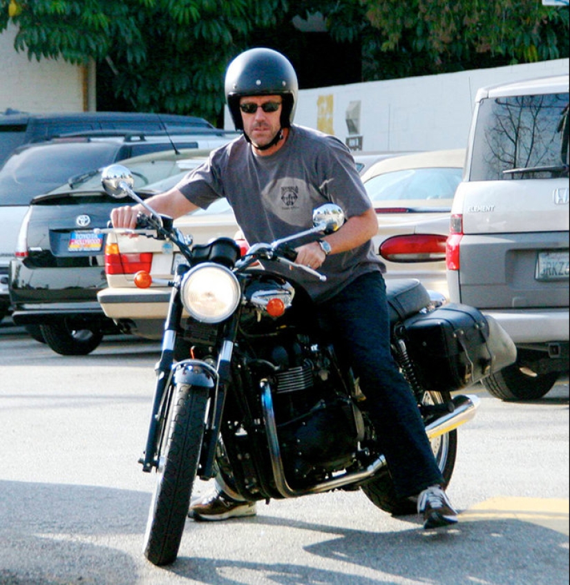 Let's go! Pitt, cher, Gosling and other star riders