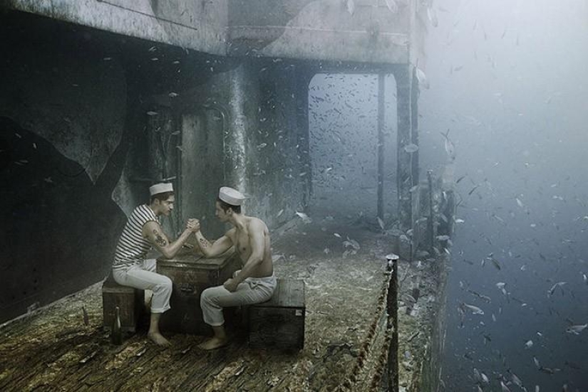 Life on a sunken ship: the underwater world of photographer and diver Andreas Franke Life on a sunken ship: the underwater world of photographer and diver Andreas Franke