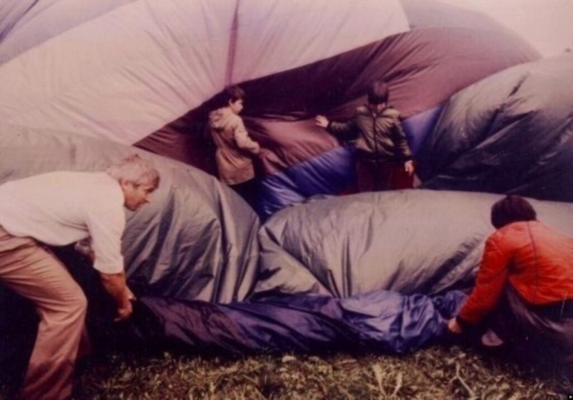 Like a champion, Robert Gutyra fled with his family behind the Iron Curtain in a hot air balloon