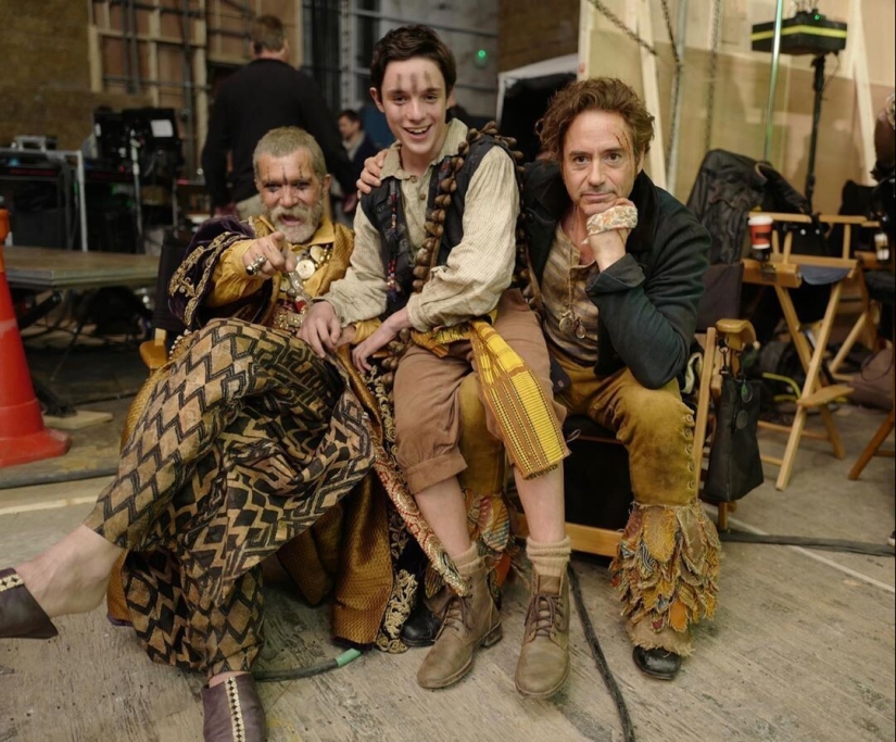 Lo que queda entre bastidores: 22 fotos del rodaje de películas famosas