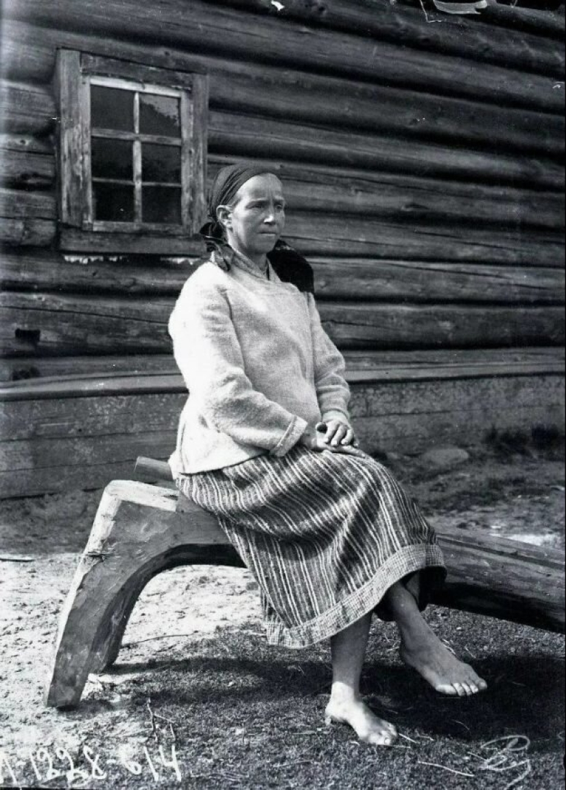 Looked like before the peasants in the age of 30-40 years Looked like before the peasants in the age of 30-40 years