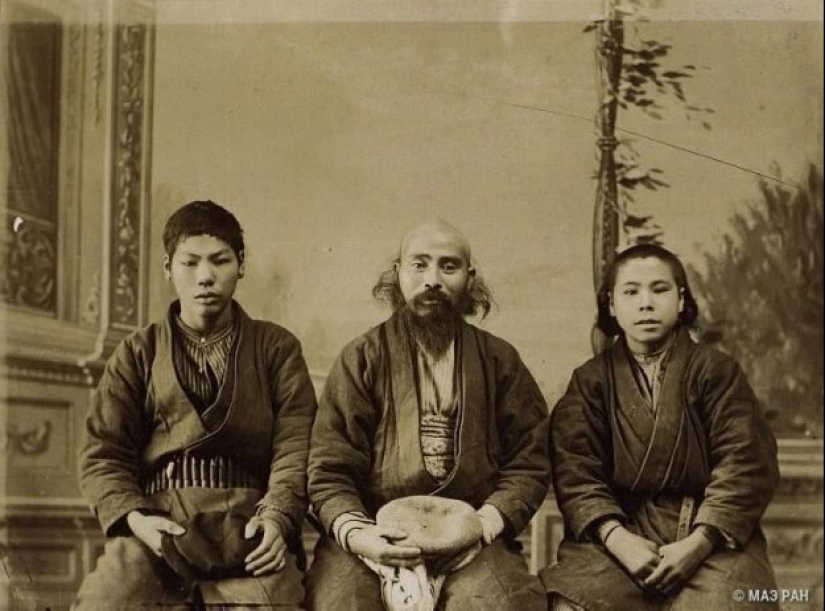 Looked like before the peasants in the age of 30-40 years Looked like before the peasants in the age of 30-40 years