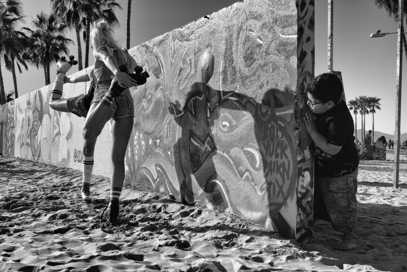 Los últimos días del paraíso bohemio: la loca playa de Venecia en la lente de un fotógrafo israelí Los últimos días del paraíso bohemio: la loca playa de Venecia en la lente de un fotógrafo israelí