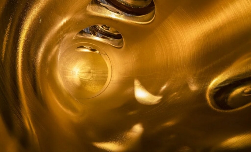 Los secretos de los instrumentos musicales a través del lente de un fotógrafo brillante