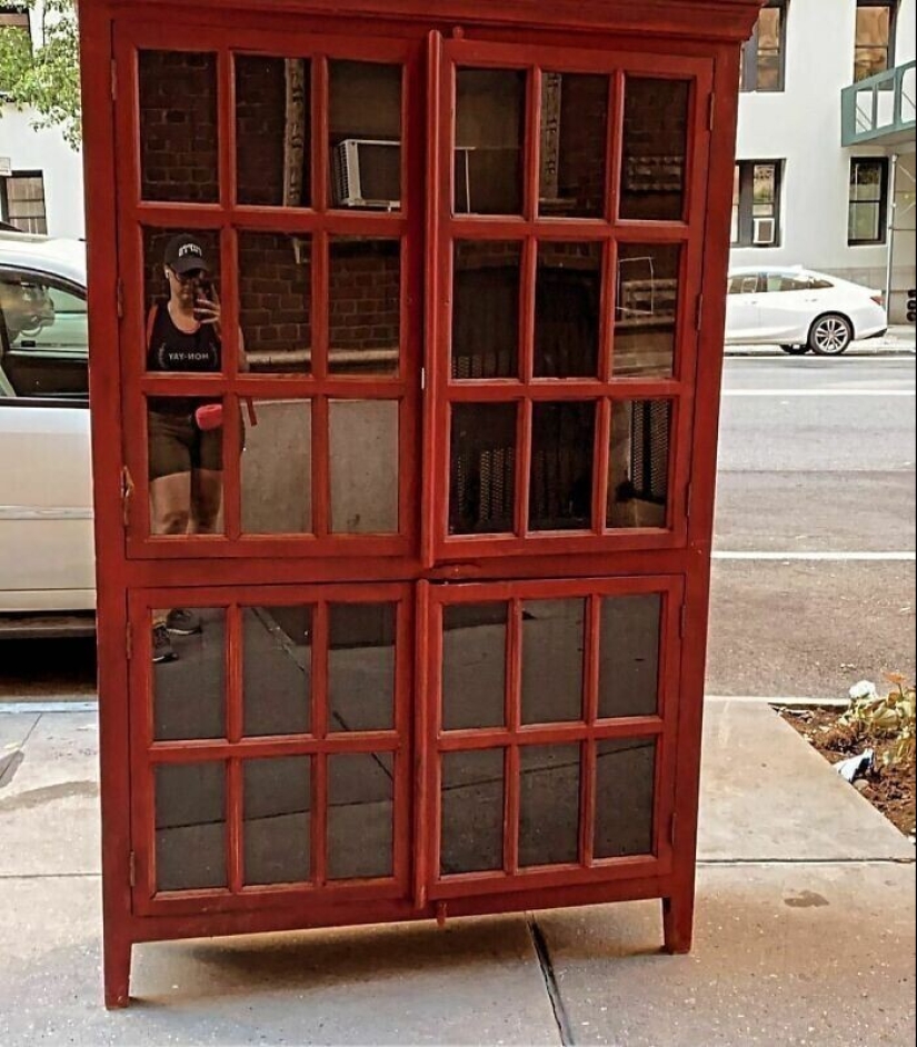 Lucky, so lucky! 40 great things from New York that someone threw away