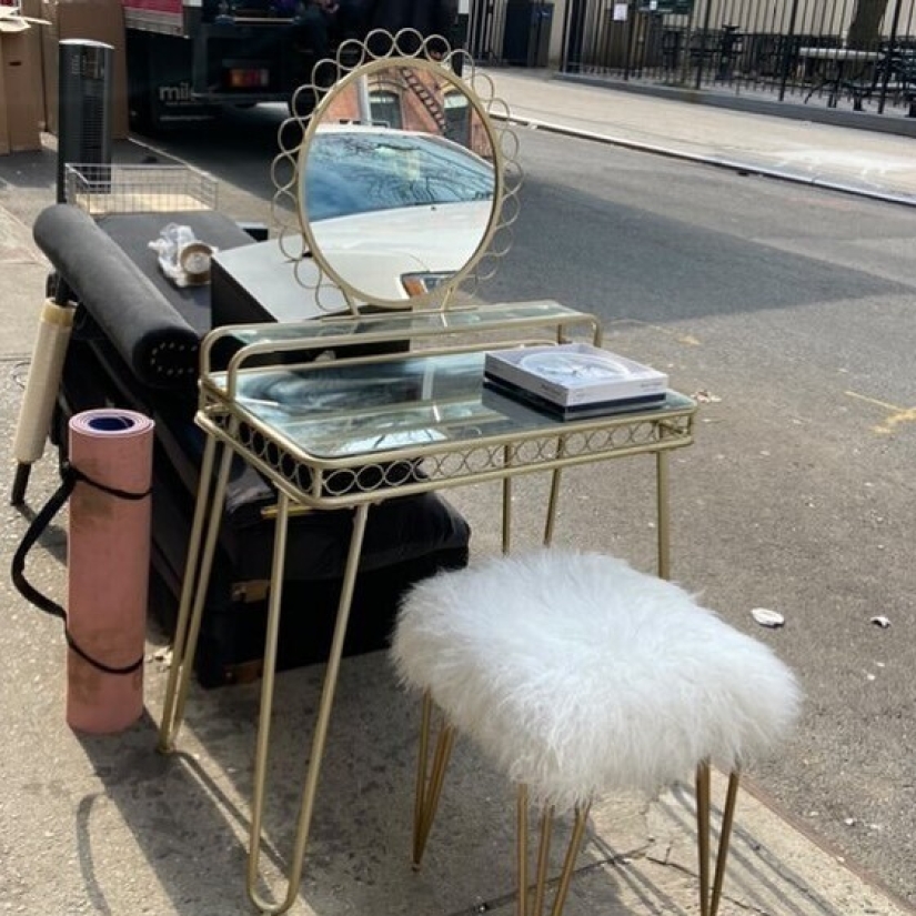 Lucky, so lucky! 40 great things from New York that someone threw away