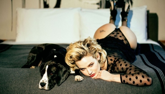 Luxurious Gia Genevieve is the living embodiment of pin-up