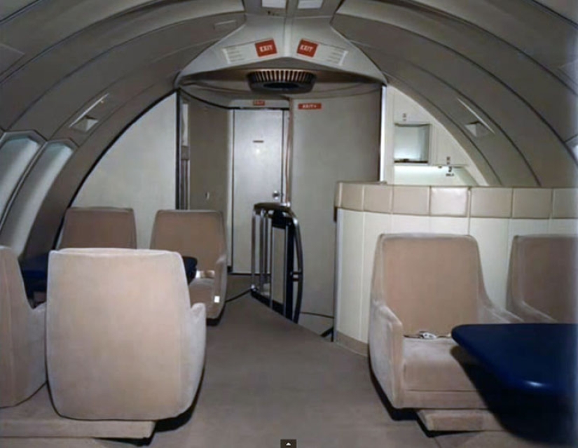 Luxury flight in the seventies on a Boeing 747 Luxury flight in the seventies on a Boeing 747