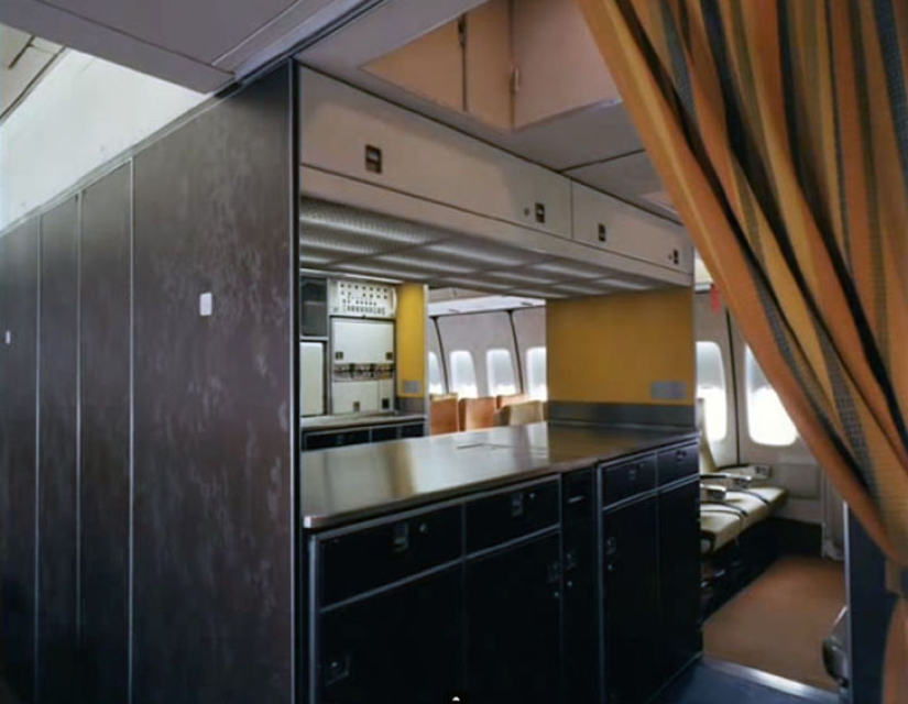 Luxury flight in the seventies on a Boeing 747 Luxury flight in the seventies on a Boeing 747