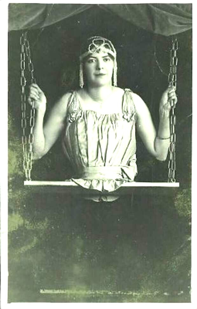 Mademoiselle Gabriel: la historia de una encantadora “mitad mujer” Mademoiselle Gabriel: la historia de una encantadora “mitad mujer”