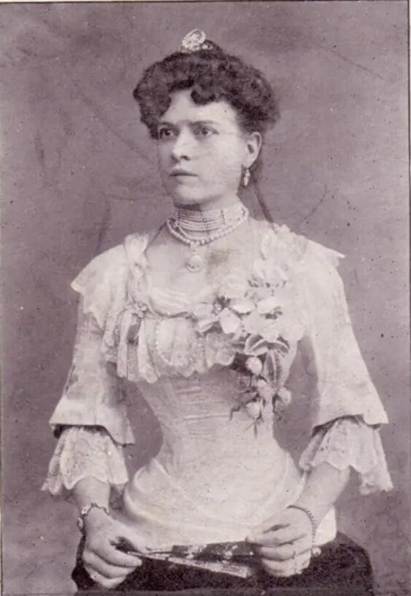 Mademoiselle Gabriel: the story of a charming “half-woman”